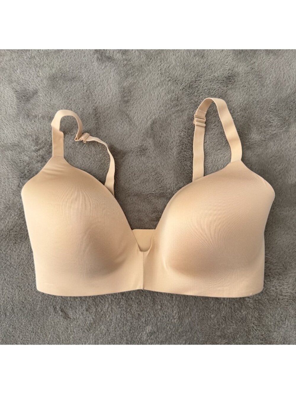 Skims Wireless Form T-Shirt Bra Womens 40DDD Beige Wire Free